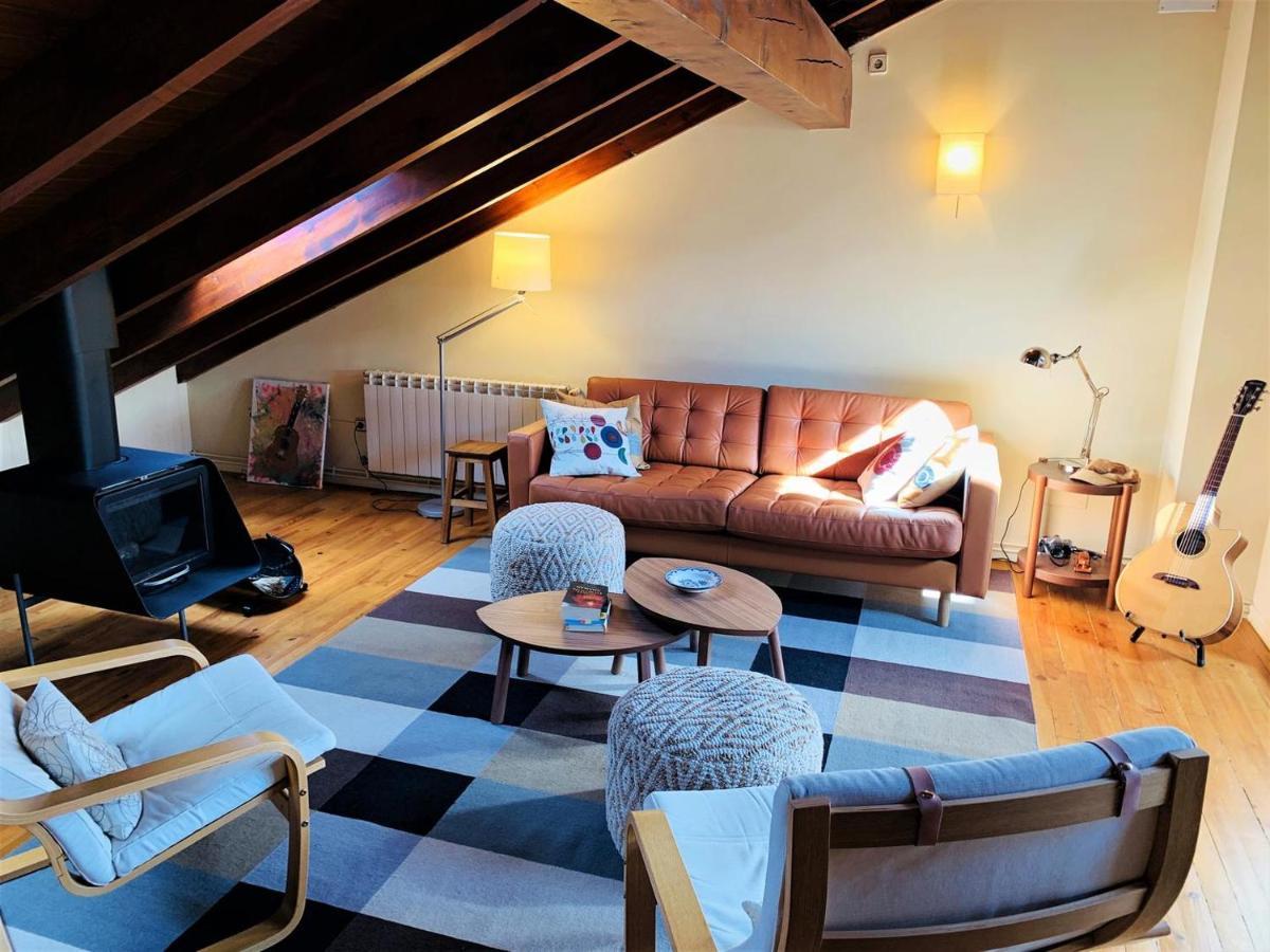 Esplendida Casa En El Centro De Llivia Con Piscina别墅 外观 照片